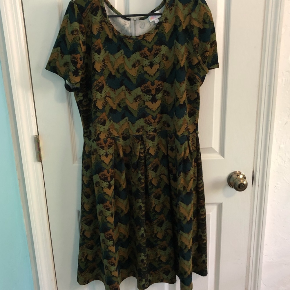 Green patterned LuLaRoe Amelia